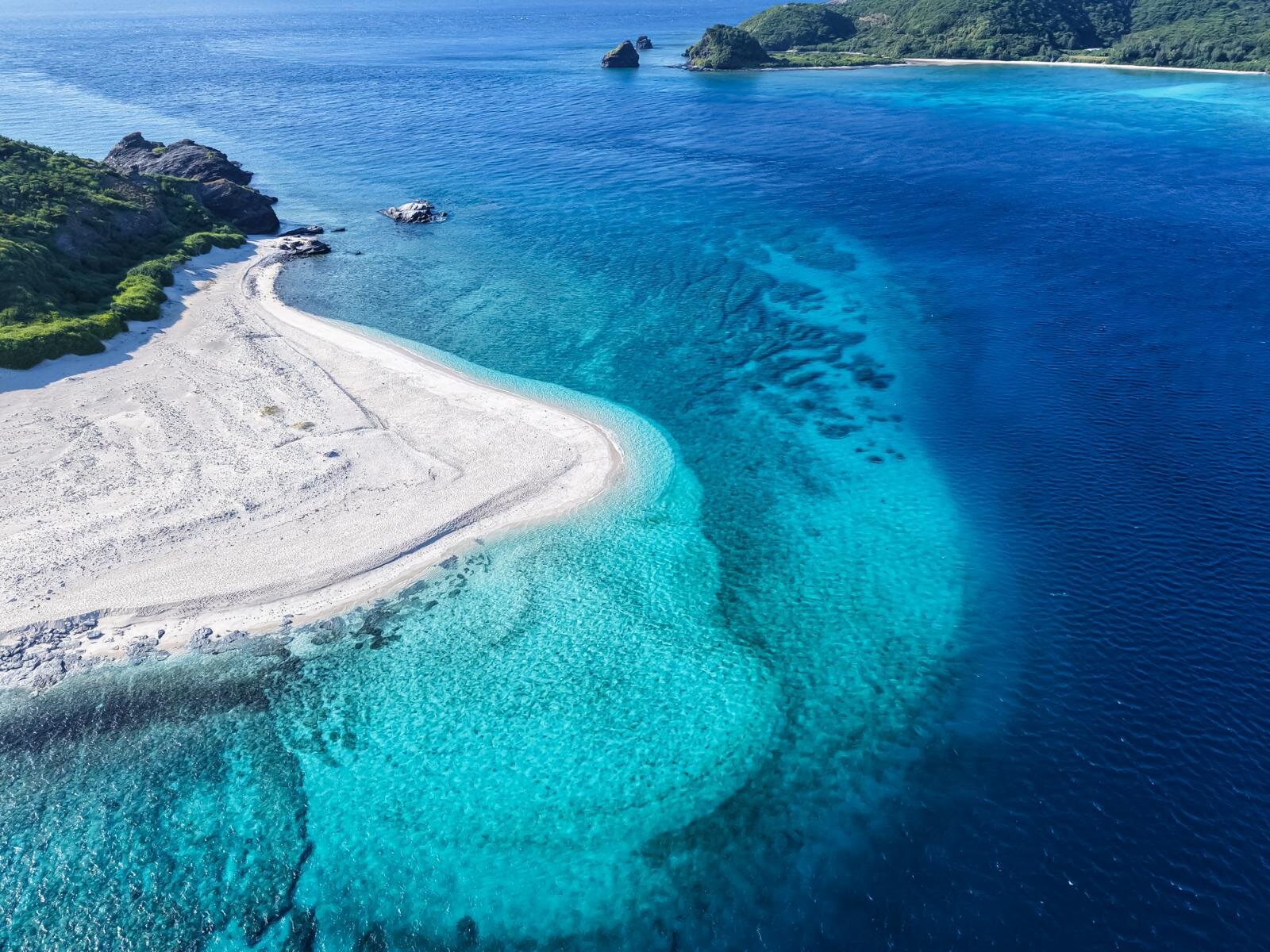 慶良間諸島の絶景ビーチ特集、世界を魅了する”ケラマブルー”とは？｜写真21
