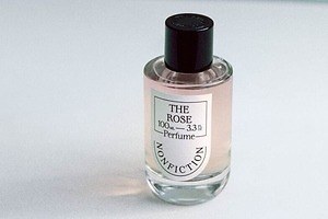 ノンフィクション25年夏フレグランス「ザ・フラワーズ」4つのカラフルな花香水