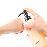 エスト25年秋スキンケア、“肌にのせるだけ”摩擦レスにメイク落とし！クレンジング美容液｜写真6