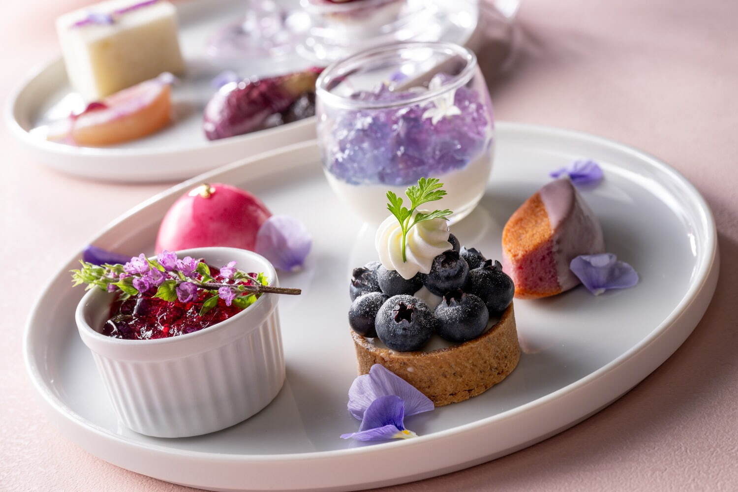 “紫陽花＆スミレ”バイオレットカラーのアフタヌーンティー、インターコンチネンタル横浜Pier 8で｜写真4