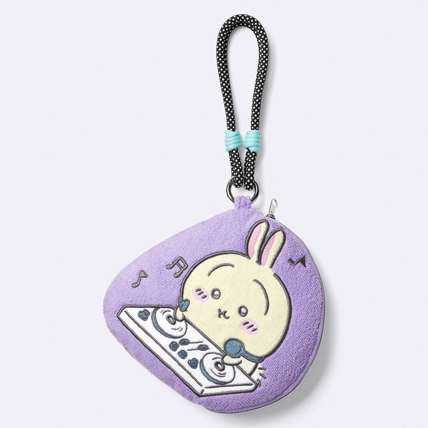 GU「ちいかわ」コラボ第4弾、“夏を満喫”ハチワレTシャツやサングラスうさぎのポーチ付きバッグ｜写真20