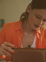 ノジェスのヴィンテージ風ジュエリー、“カフェの窓枠やタイル”着想シェルリング＆シルバーネックレス｜写真4