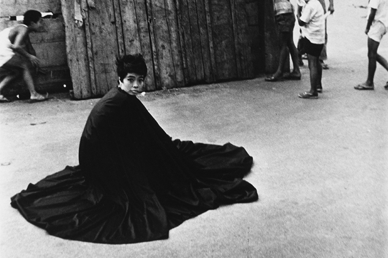 写真｜深瀬昌久の写真展「洋子／遊戯」東京・フジフイルム スクエアで、妻を撮影したヴィンテージプリントを公開