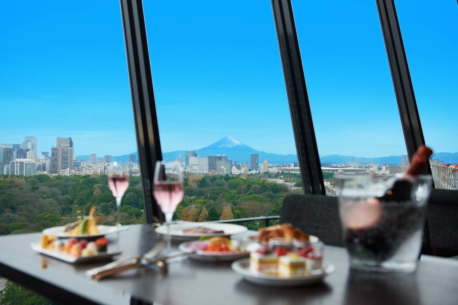 ホテルニューオータニ(東京)メロン＆マンゴーアフタヌーンティー、ピエール・エルメ・パリのスイーツも｜写真6
