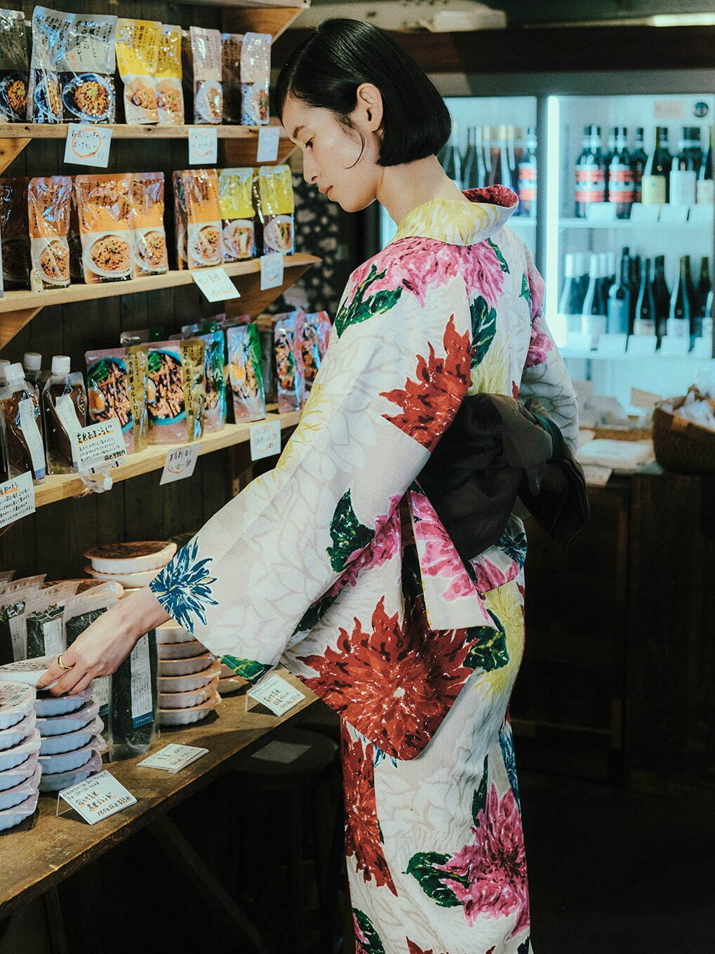 値下げ⭐︎KEITAMARUYAMAゆかた KEITAMARUYAMA × Ameri IVORY FLOWER YUKATA