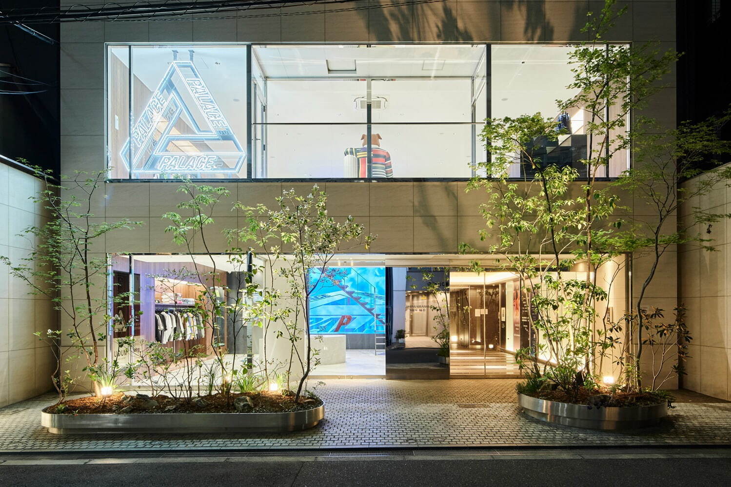 パレス スケートボードが大阪・心斎橋にオープン、阪神タイガースコラボのスカジャンなど限定発売｜写真41