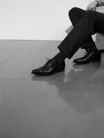 「メンズスーツのおしゃれな着こなしガイド」カジュアルなジャケットコーデからビジネスフォーマルまで｜写真16