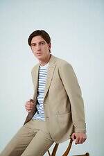 「メンズスーツのおしゃれな着こなしガイド」カジュアルなジャケットコーデからビジネスフォーマルまで｜写真17