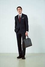 「メンズスーツのおしゃれな着こなしガイド」カジュアルなジャケットコーデからビジネスフォーマルまで｜写真18