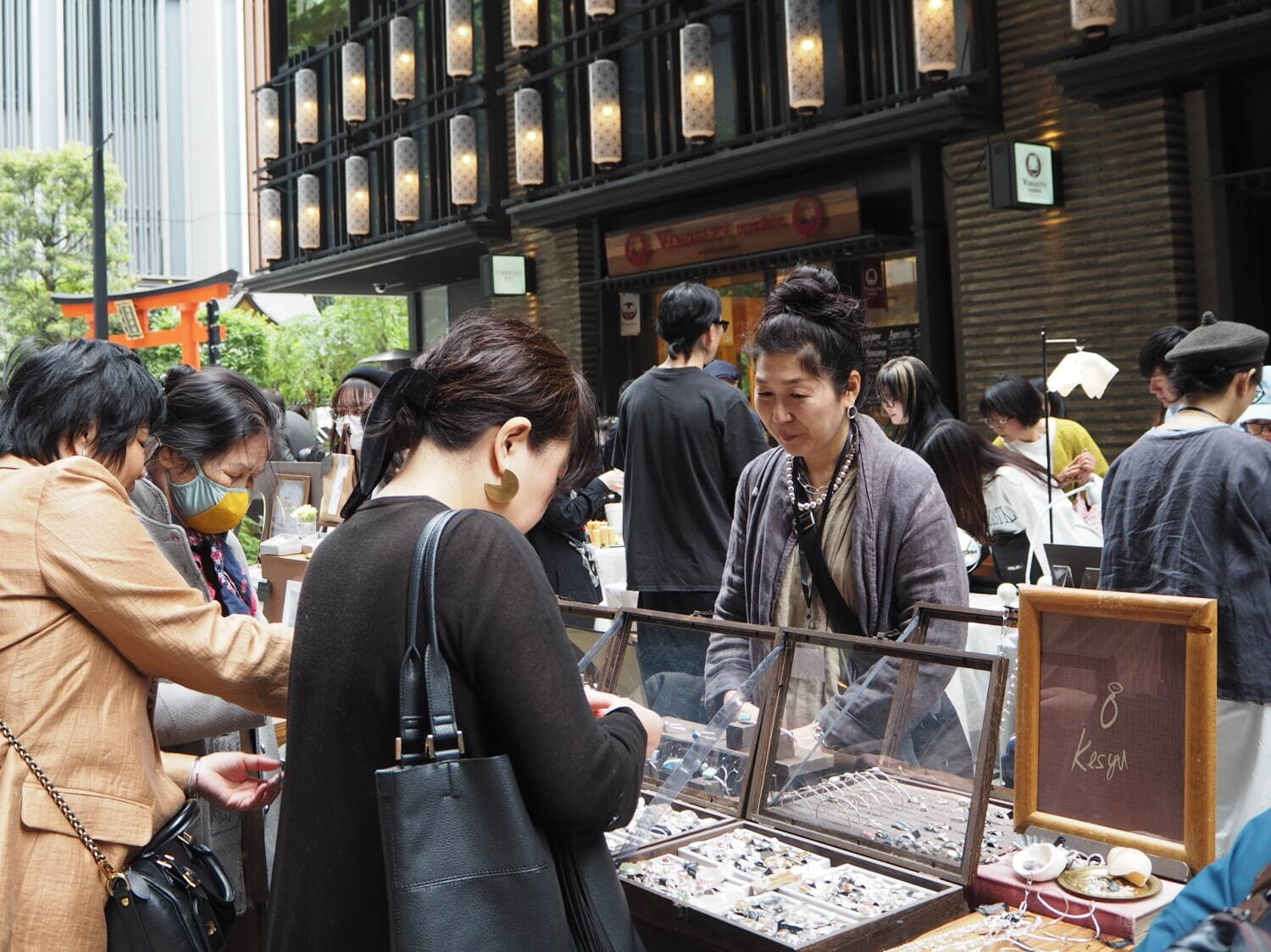 「第35回 オールドニューマーケット」東京・日本橋にアクセサリーや暮らしの道具、アンティークが集結｜写真7