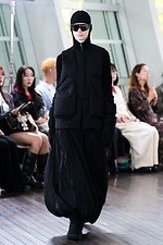 ナゴンスタンス 2025年秋冬コレクション - 雪山との対峙｜写真15