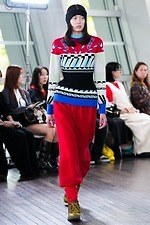 ナゴンスタンス 2025年秋冬コレクション - 雪山との対峙｜写真55