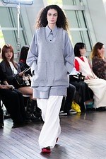 ナゴンスタンス 2025年秋冬コレクション - 雪山との対峙｜写真7