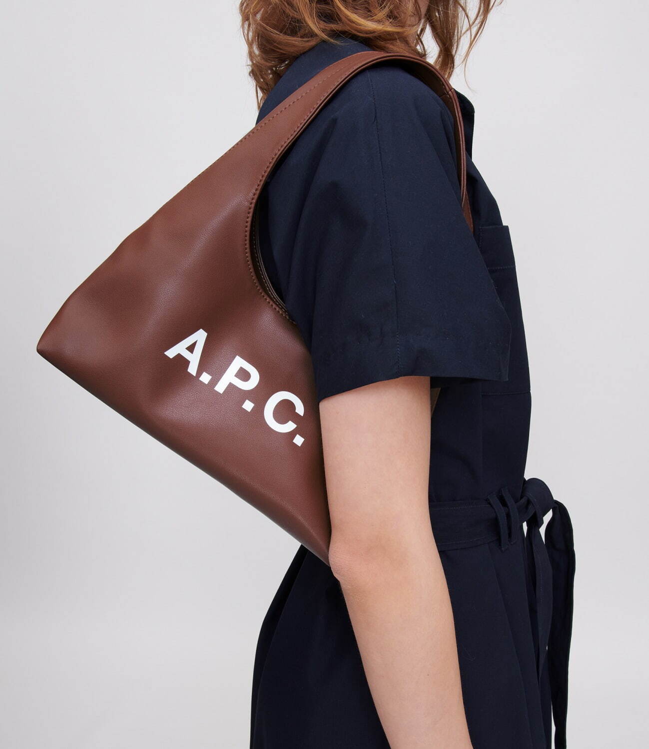 アー・ペー・セー(A.P.C.) ニノン バッグ｜写真2
