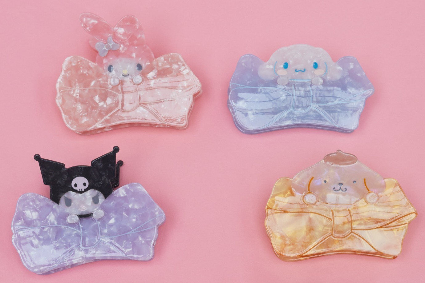 刺繍｜メゾン ド フルール×サンリオ、“リボン抱えた”クロミやこぎみゅんのヘアクリップ＆ぬいぐるみチャーム