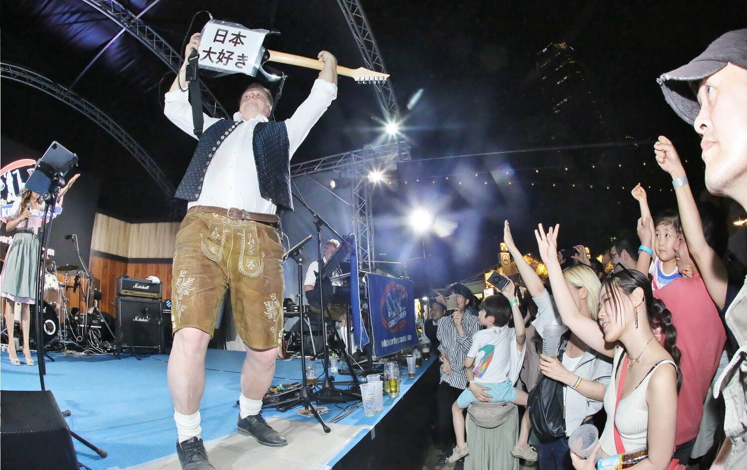 「オクトーバーフェスト」東京・芝公園で、ドイツの伝統フード＆直輸入の樽生ビールが集結｜写真10