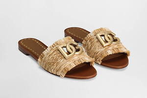 ドルチェ＆ガッバーナ、大ぶりビジュー＆ボンボン装飾のラフィア調ウィメンズサンダル｜写真5