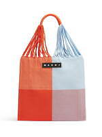 マルニ“フルーツ＆花”モチーフの編み込みハンドバッグ、阪急うめだ本店で｜写真15