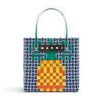 マルニ“フルーツ＆花”モチーフの編み込みハンドバッグ、阪急うめだ本店で｜写真1