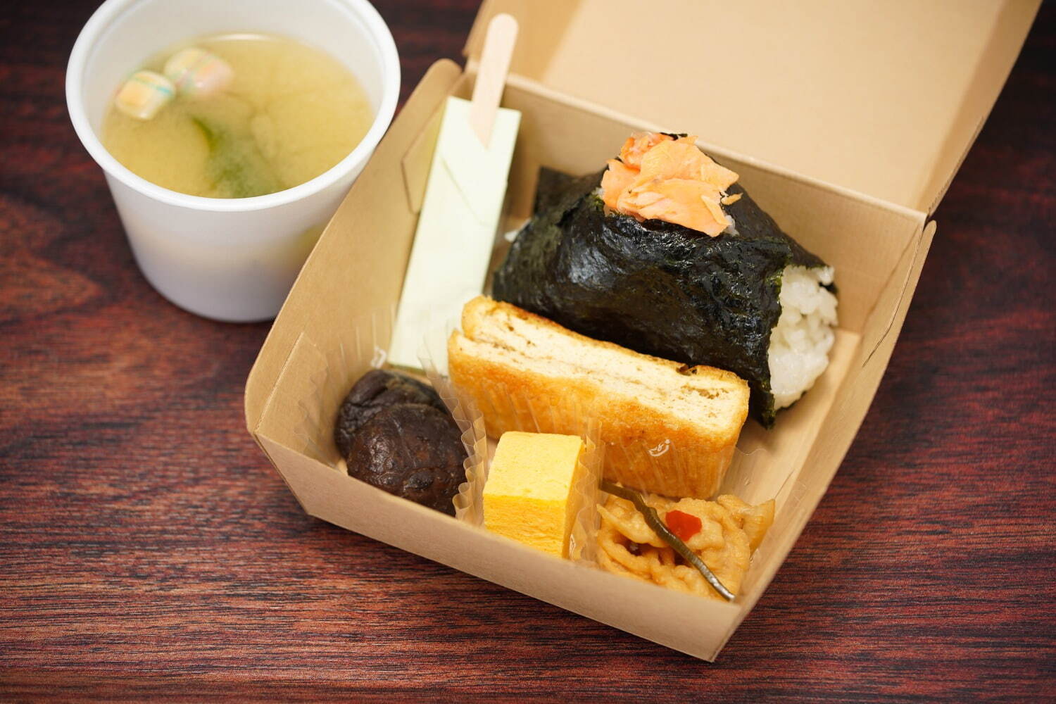 ピクニックシネマ 花束みたいな恋をした アメリ 恵比寿ガーデンプレイス センター広場｜写真12