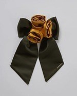 カナコ タムラから“バラの花びら”垂れる巾着バッグ、バラ×リボン大ぶりバレッタも｜写真11