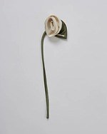 カナコ タムラから“バラの花びら”垂れる巾着バッグ、バラ×リボン大ぶりバレッタも｜写真13