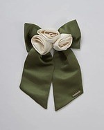 カナコ タムラから“バラの花びら”垂れる巾着バッグ、バラ×リボン大ぶりバレッタも｜写真7