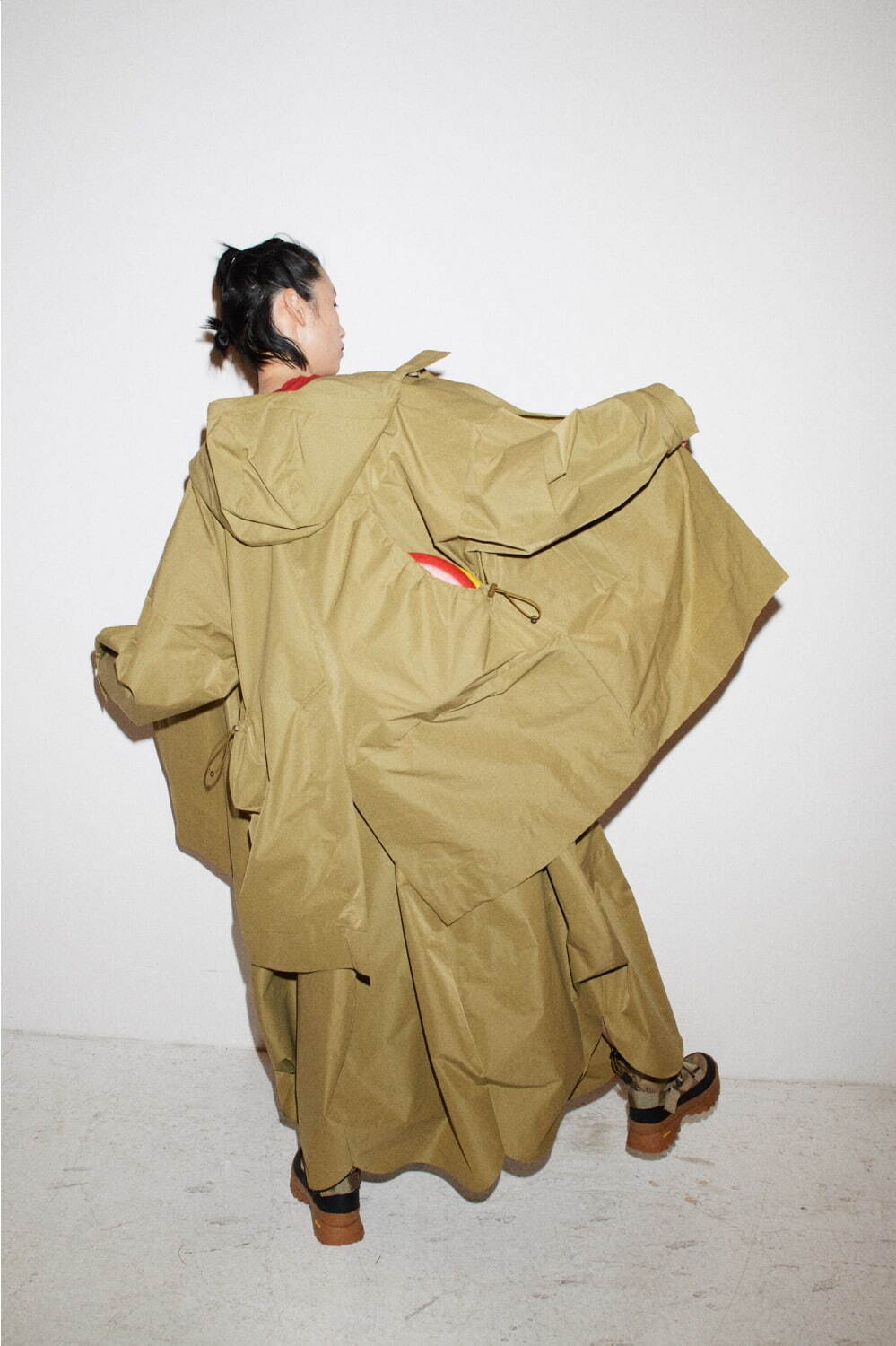 ナゴンスタンス 2022年プレフォール｜ ポンチョ