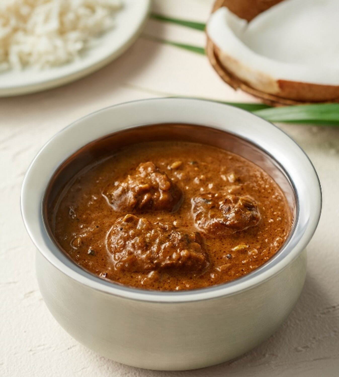 「ローストチキンのスパイシーカレー」180g(1人前) 350円
