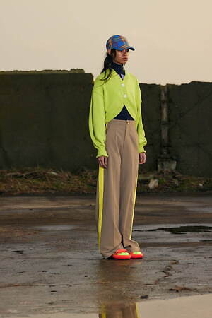 ナゴンスタンス(någonstans) 2024年プレフォールウィメンズコレクション  - 写真40