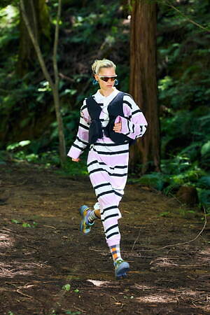 ナゴンスタンス(någonstans) 2025年春夏ウィメンズコレクション  - 写真2