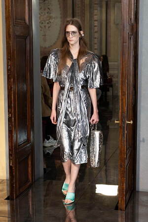 グッチ(GUCCI) 2026年リゾートウィメンズコレクション  - 写真18