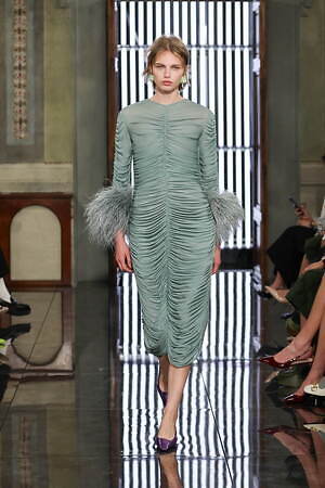 グッチ(GUCCI) 2026年リゾートウィメンズコレクション  - 写真36