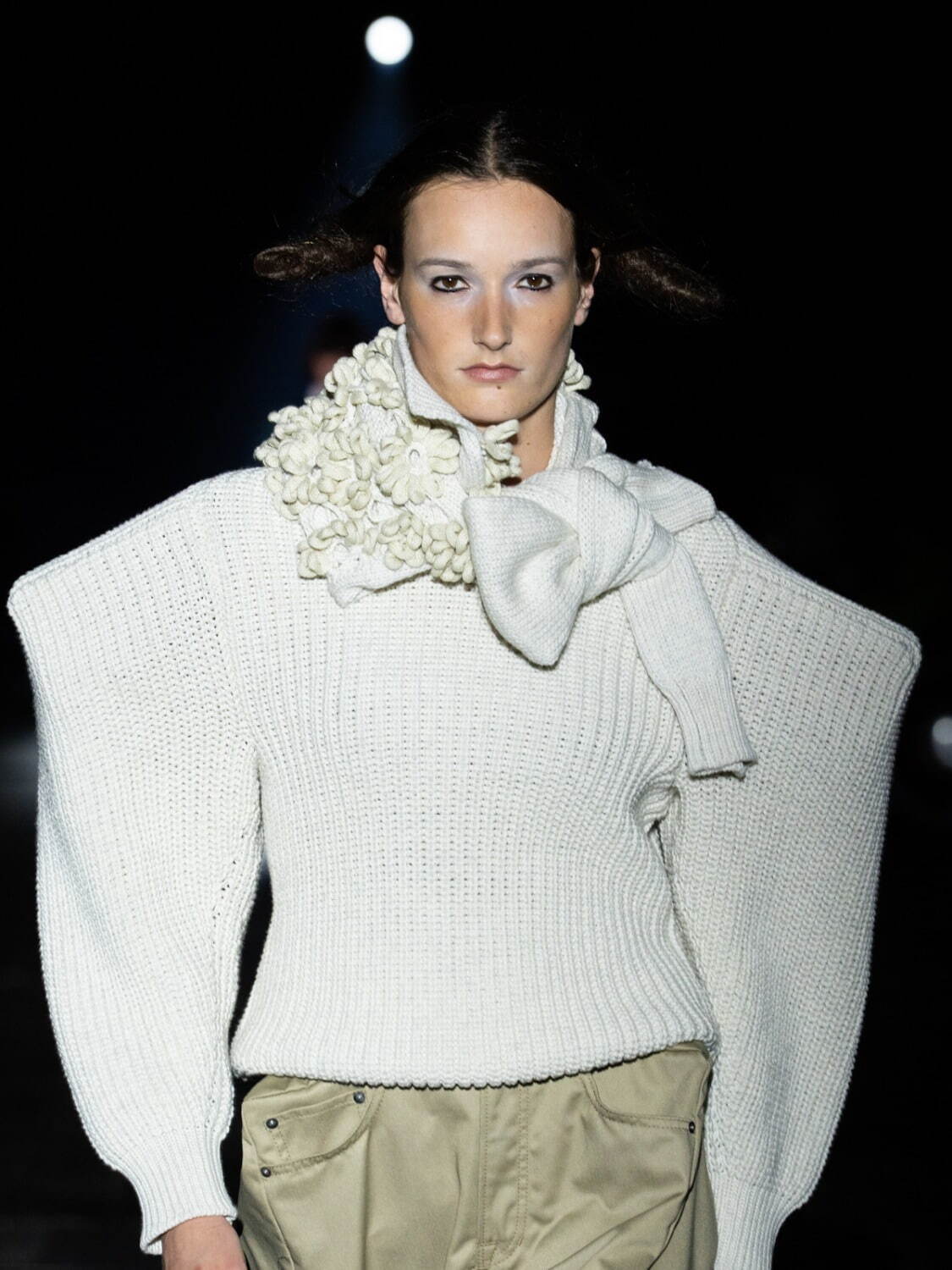 アンリアレイジ(ANREALAGE) 2025-26年秋冬ウィメンズコレクション  - 写真19