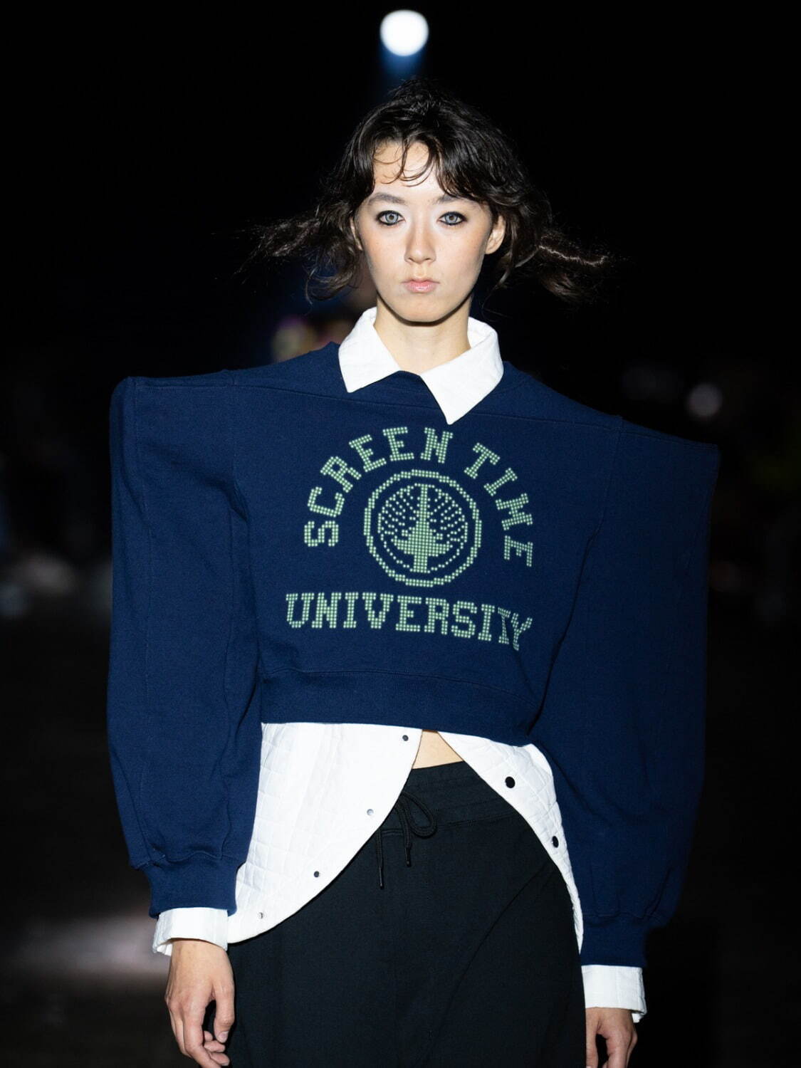 アンリアレイジ(ANREALAGE) 2025-26年秋冬ウィメンズコレクション  - 写真25