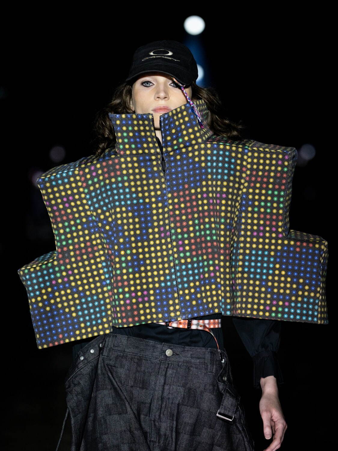 アンリアレイジ(ANREALAGE) 2025-26年秋冬ウィメンズコレクション  - 写真47