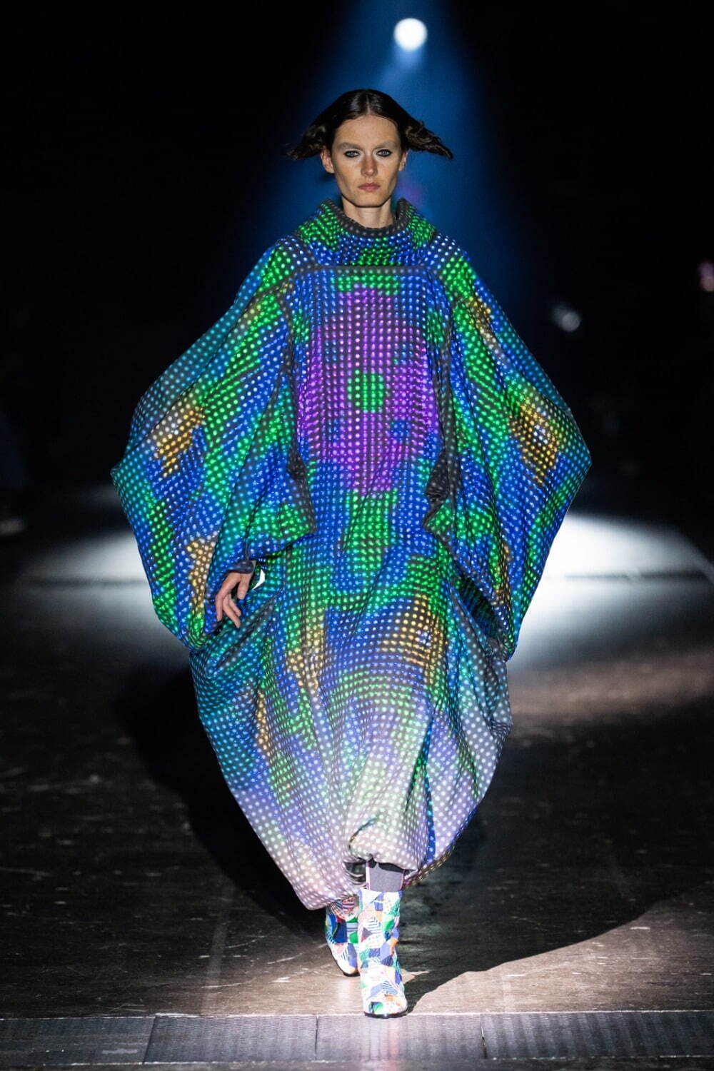 アンリアレイジ 2025-26年秋冬｜ ポンチョ