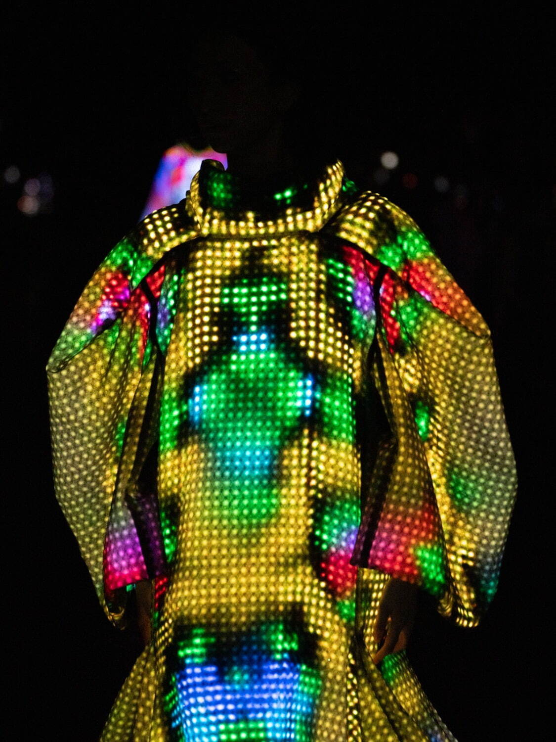 アンリアレイジ(ANREALAGE) 2025-26年秋冬ウィメンズコレクション  - 写真75