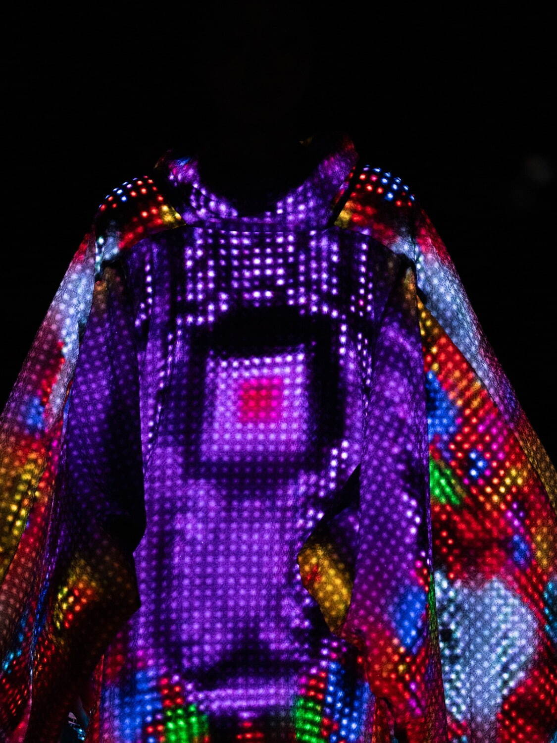 アンリアレイジ(ANREALAGE) 2025-26年秋冬ウィメンズコレクション  - 写真78