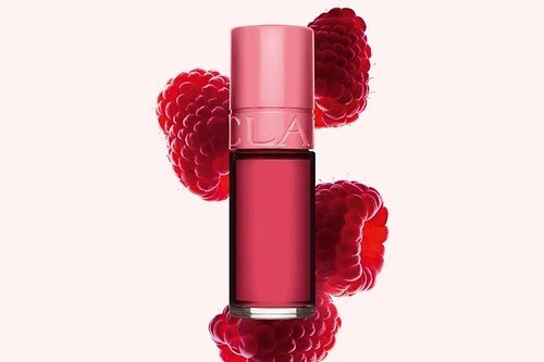 クラランス25年夏コスメ、“キスしても落ちない”ティントリップ「ウォーター リップ ステイン」が進化