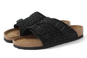 ビルケンシュトックのビームス限定「チューリッヒ」サンダル、黒革アッパーに“幾何学”ボーンパターン | ビルケンシュトック