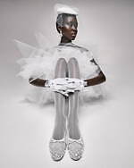 クリスチャン ルブタンのブライダルシューズ、“パール×ストーン”煌めくレッドソールパンプス｜写真3