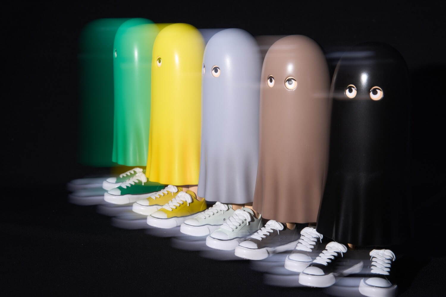 メゾン ミハラヤスヒロの“スニーカー履いた”「ビリー君」ピース アンド アフターコラボフィギュア｜写真2