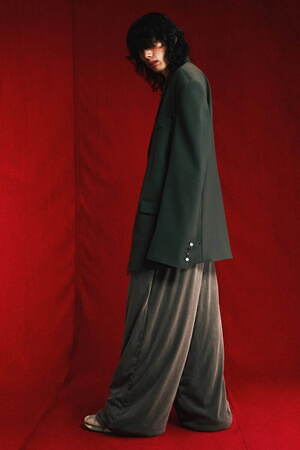 ルーダン(LỰU ĐẠN) 2025年春夏メンズコレクション  - 写真23