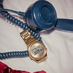 タイメックスの腕時計、"レトロ風"丸型ケース×多機能デジタルモニター｜写真7