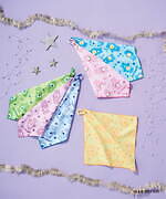 「ケアベア」“推しカラー”で選べる折りたたみ日傘、ポーチに早変わりするダイカットタオルも｜写真4