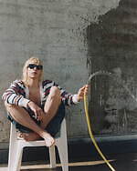 ケンゾー25年夏ウェア、レトロなマルチボーダーカーディガン＆波のカモ柄メンズシャツ｜写真108