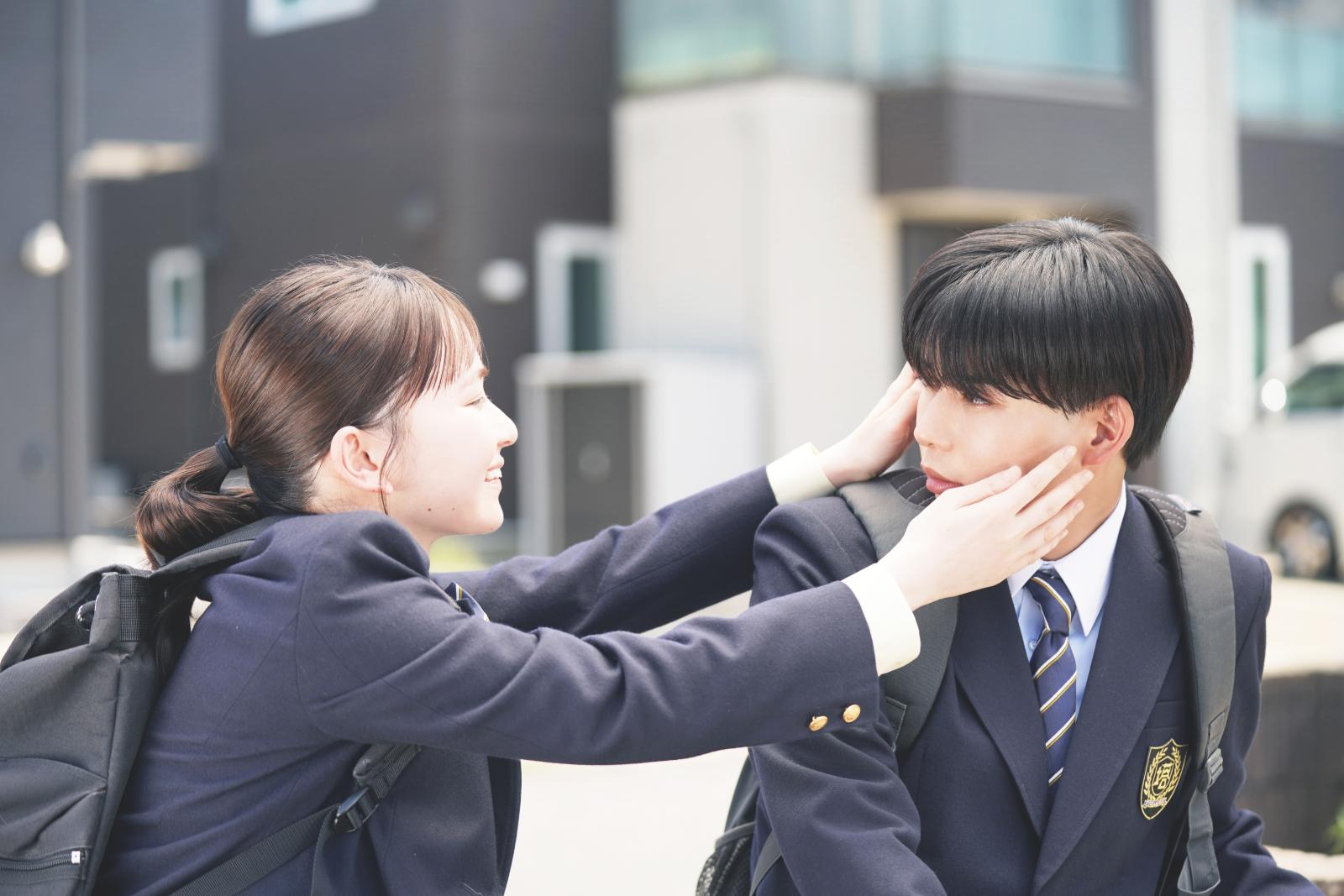 『恋に至る病』長尾謙杜×山田杏奈で恋愛ミステリー小説を映画化、恋人は人殺し？刺激的なラブストーリー