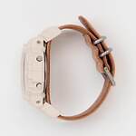 エンダースキーマ×G-SHOCKのレザーベルト腕時計、“3つ目”のホワイトダイヤル｜写真2