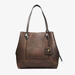 人気ブランドレディースバッグ【2025年秋】おしゃれなショルダーバッグや斜め掛け、本革トートなど｜写真49